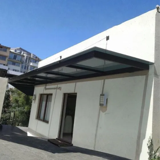Coberturas de Vidro em Centro, Vargem Grande Paulista SP Coberturas de Vidro em Centro, Vargem Grande Paulista SP — Instalação em estacionamento