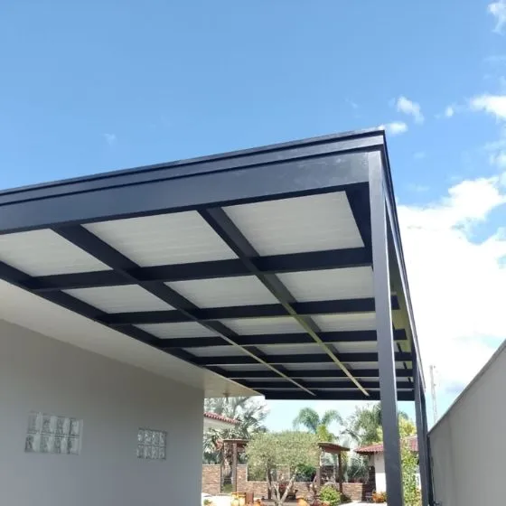 Pergotelha em Centro, Vargem Grande Paulista SP Pergotelha em Centro, Vargem Grande Paulista SP — Instalação em fachada comercial